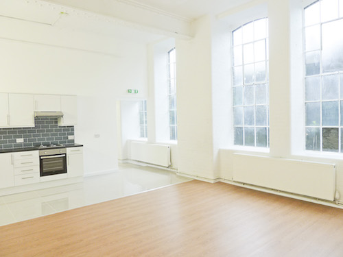 ground floor live work unit available with 5 rooms in EN5 High Barnet